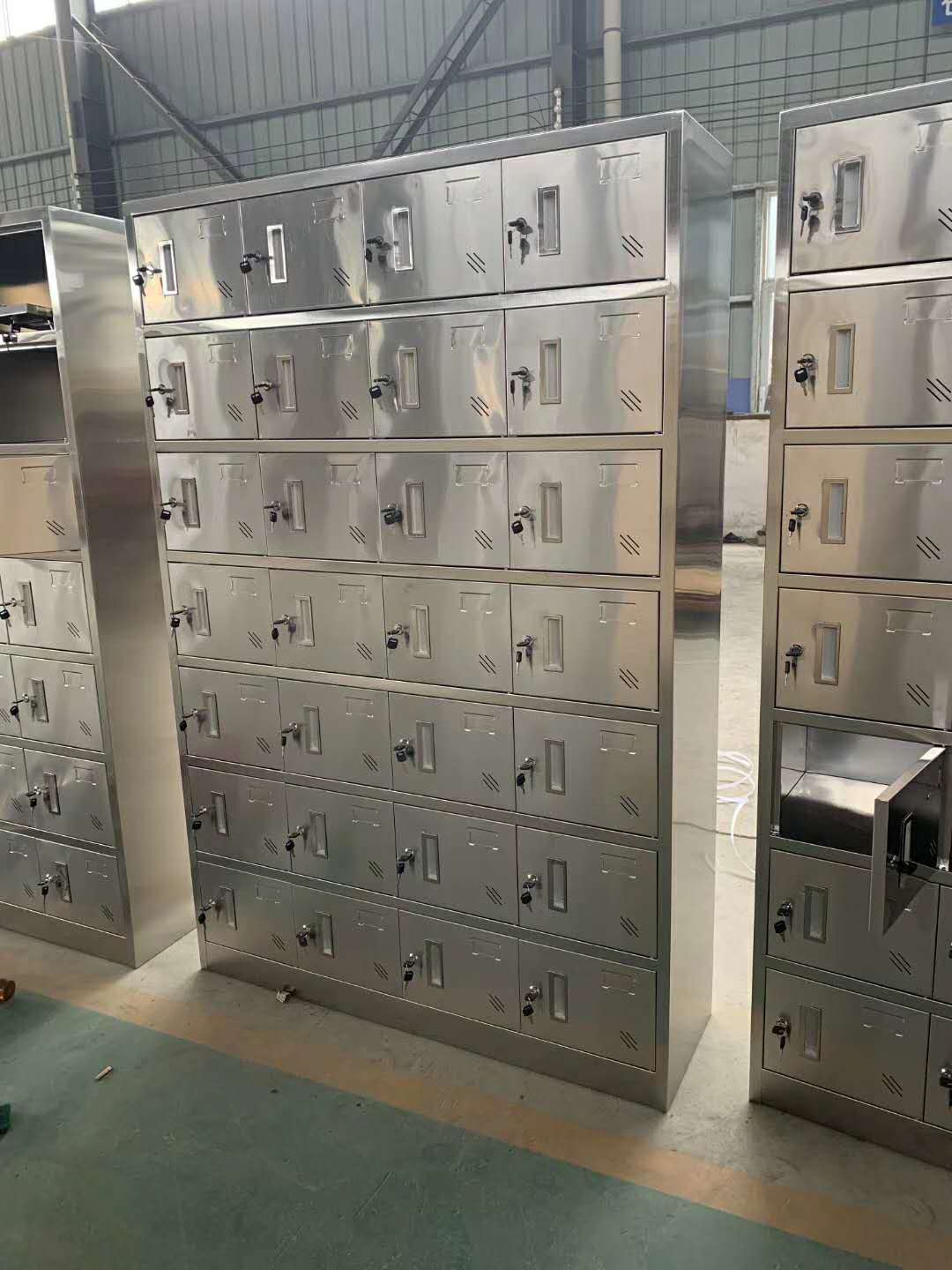 不銹鋼更衣柜實(shí)拍
